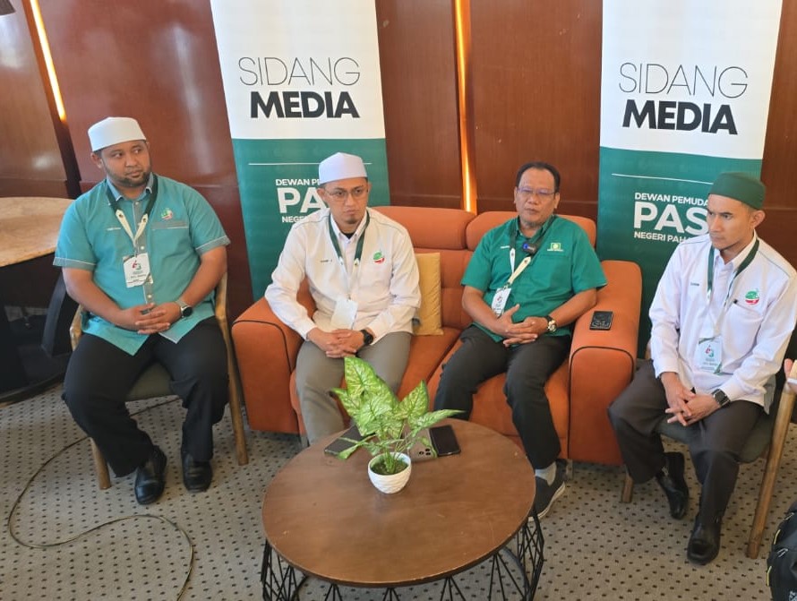 东:已签发:伊斯兰党彭州联委会署理主席拿督安丹苏拉指出,任何具备能力与资格的该党领袖,都有资格领导国家,出任首相职