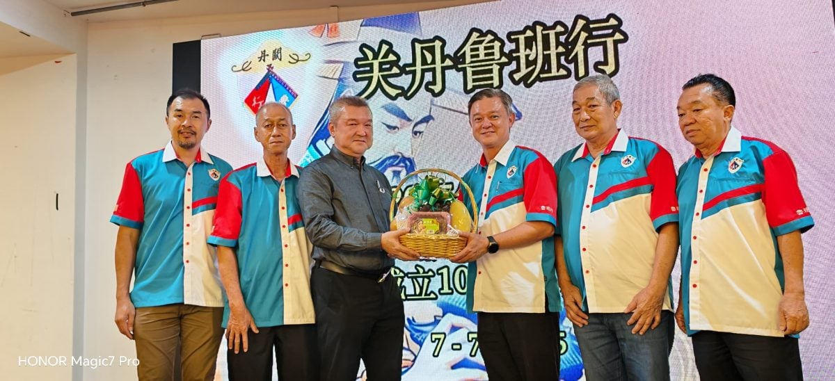 东:已签发:关丹中华总商会会长拿督斯里黄崇洸指出,建筑业近年面临巨大成本压力