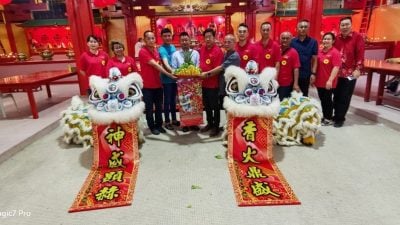 关丹广福庙庆神诞  石全伟赞展现庙宇凝聚力