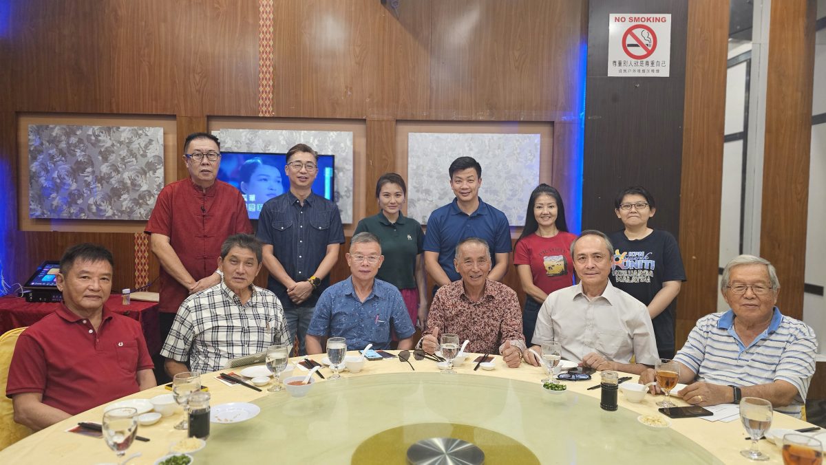 东：已签发：刘春：政府尚未积极处理和化解有关毕业生欲申请豁免偿还贷款的问题。