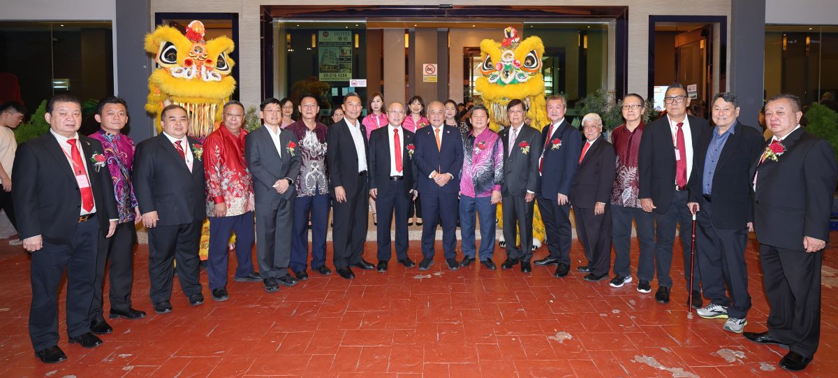 东：已签发：彭华团宣誓就职