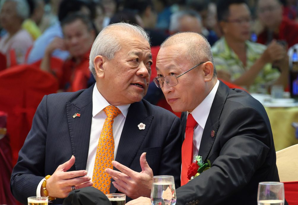 东：已签发：彭华团宣誓就职