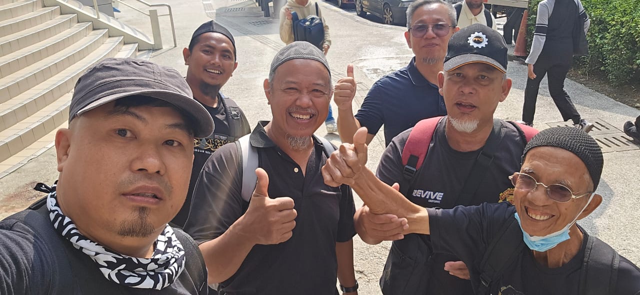 东:已签发:彭州伊青团长苏发德里披露,彭州有超过2500人,前往吉隆坡参加“倒安华大集会”。