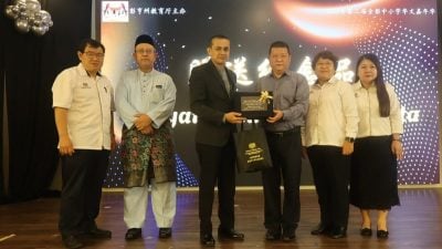 班珍惹石洞庙宇将列文遗 沈春祥：侵占土地获解决