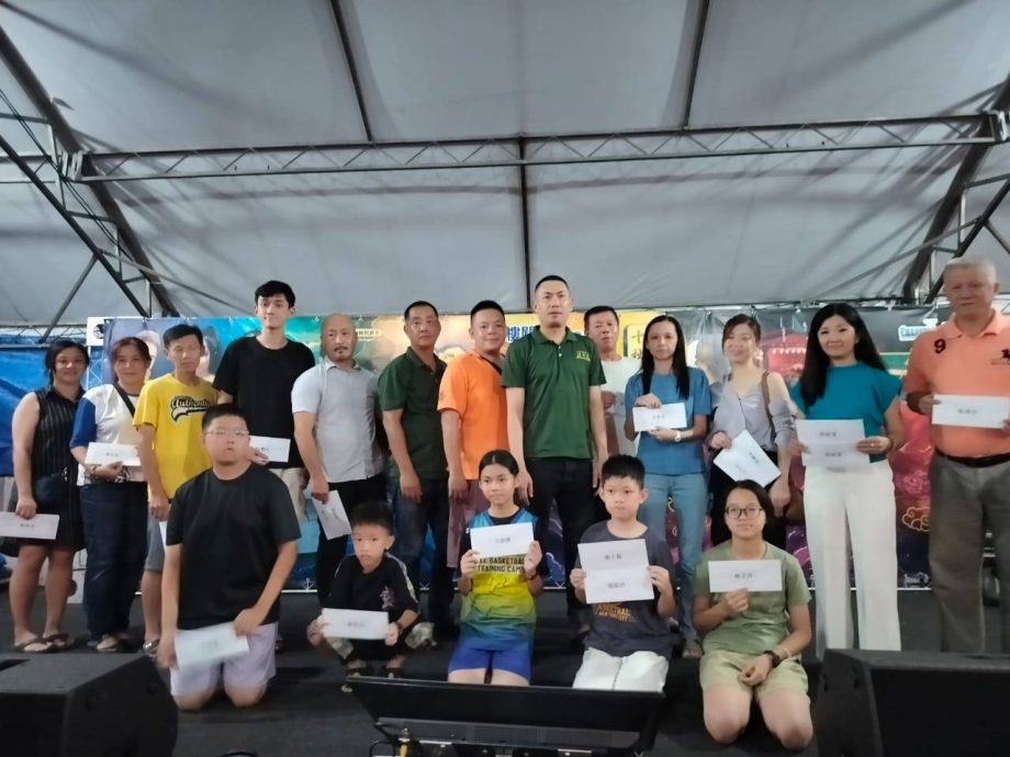 登嘉楼关帝庙今年顺利举办关帝圣君千秋宝诞庆典,活动各项筹备工作进展顺利,不仅成功获得瓜登市政厅批准的歌台表演准证,建庙基金的筹募工作也获得热烈响应。