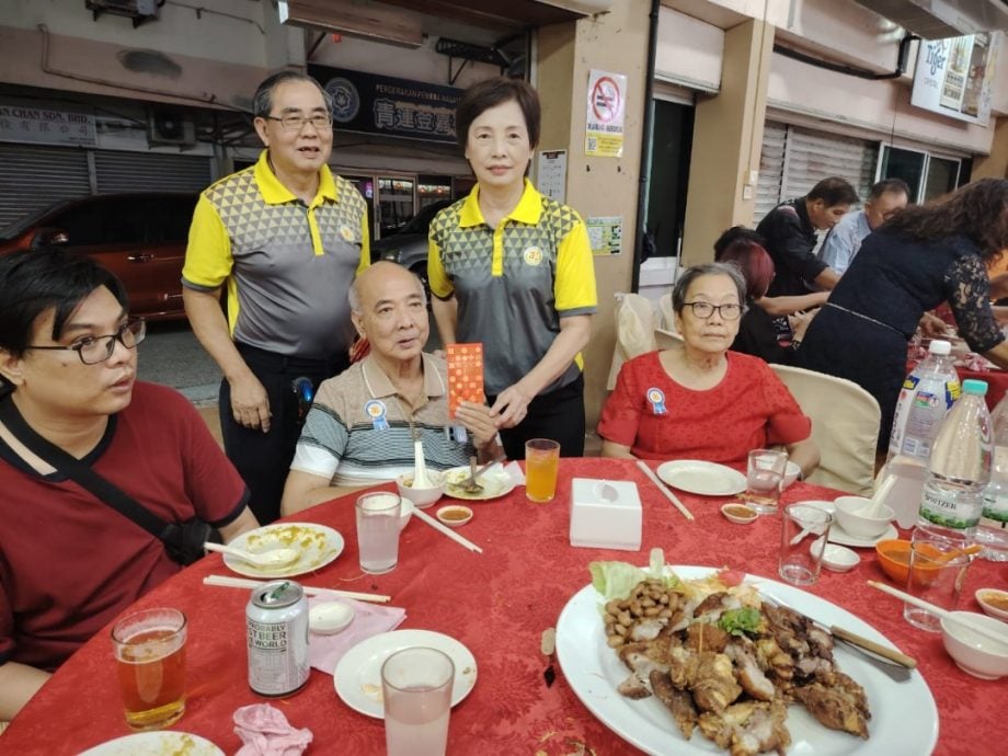 东:已签发:登嘉楼潮州会馆会长督潘林薏华:会馆应积极透过举办活动推广文化