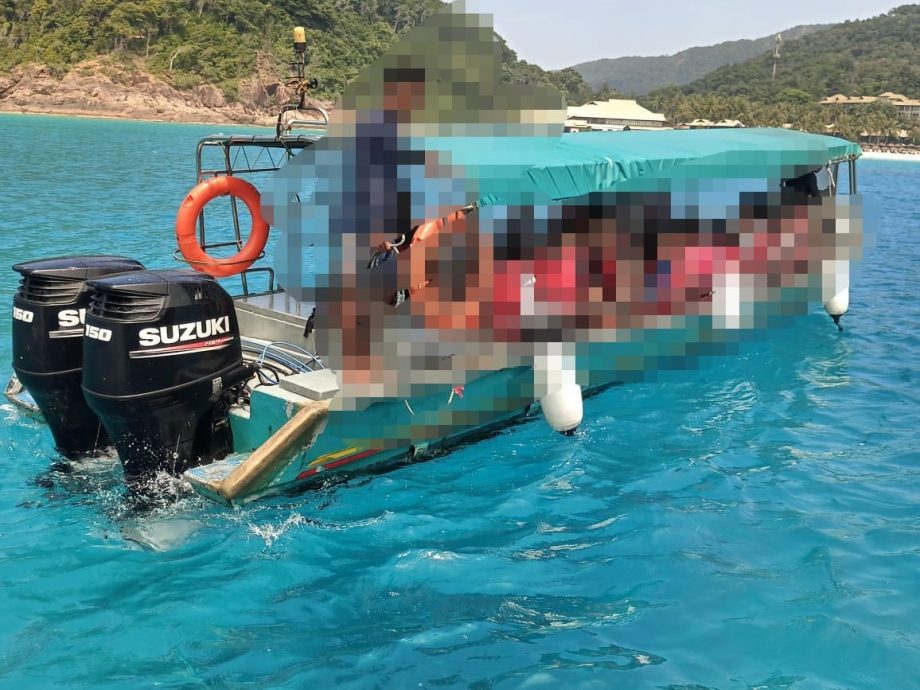 东:已签发:船夫罔顾乘客安危,在一趟航程中竟超载搭载多达42人,严重危及每一位乘客的生命安全。