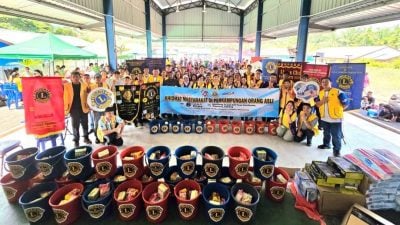 国际狮子会308 B1区20个分会 到原住民村庄送暖