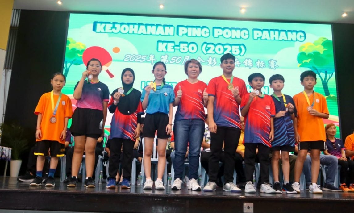 东:(已签发)全彭乒乓锦标赛 关丹摘冠