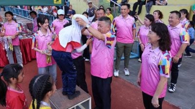 关丹公民华小常年运动会 沈春祥鼓励华裔子弟把握东铁趋势 修读相关科系