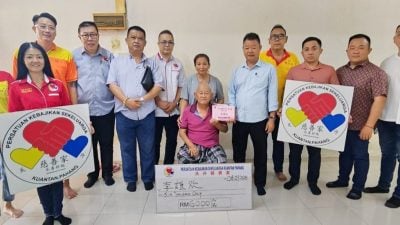 李雄欢中风失工作能力 关丹慈善家 关丹师公坛捐 伸援手