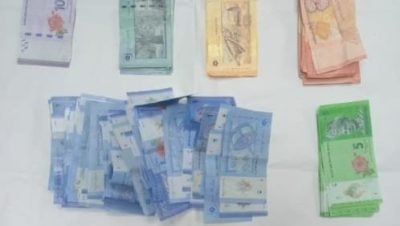 窃贼破门偷走1万现金  警短短一小时捉人破案