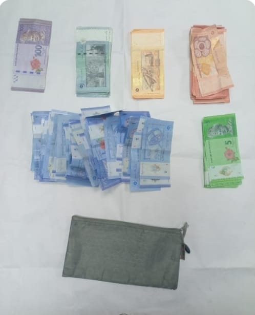 东:(已签发)窃贼破门偷走1万现金,警短短一小时捉人破案