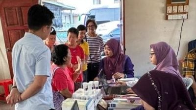 美律区州议员办事处联办 金马苏60村民体检