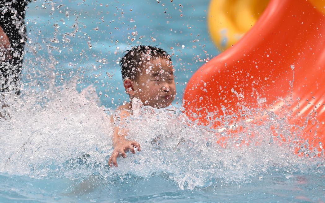 中国每年约3万名儿童溺毙 农村儿童死亡率是城市五倍
