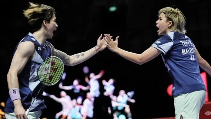 中国羽球超级1000赛| 首局一度不适应顺风大幅落后  杰蔚开心能完成大逆转