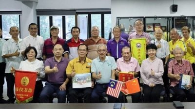 吴定：扮演桥梁角色   广肇联总促进中马交流