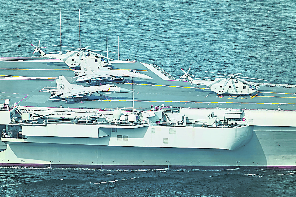 中山东舰编队 首访港 李家超:国家安全固若金汤