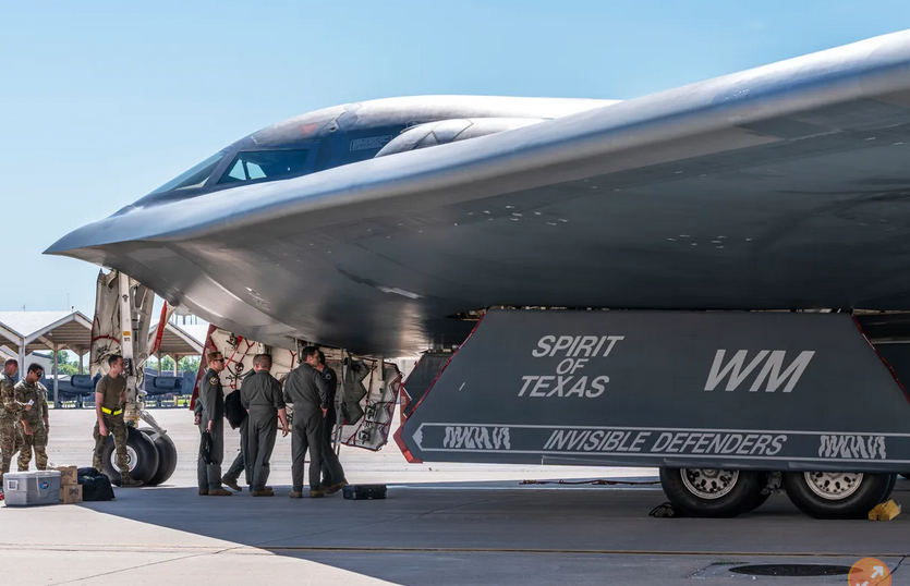 中美军力差距？专家给答案！就像“公牛与青蛙”