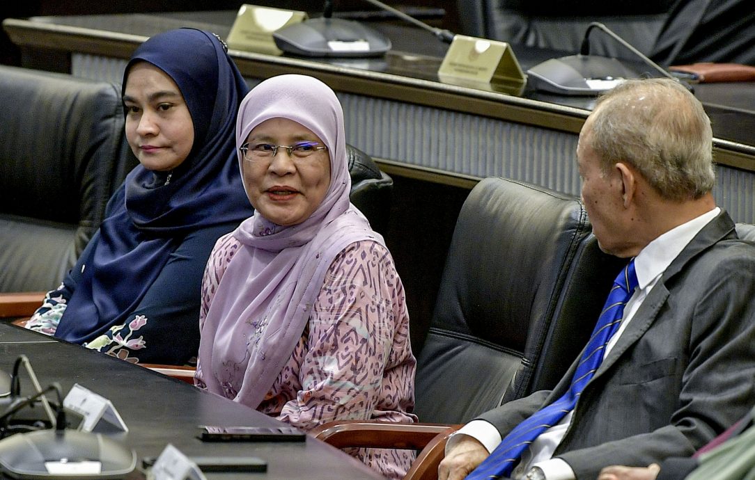 主文/法官宣誓就职/阿布巴卡:多元国家司法责任重大 盼无惧无私履职 上诉庭拟增至10组不同的法官加速审案