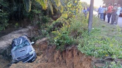 四驱车失控撞斜坡 小园主当场毙命