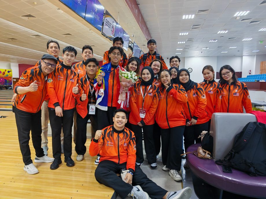 亚洲青年保龄球赛 阿基尔夺男单人铜牌