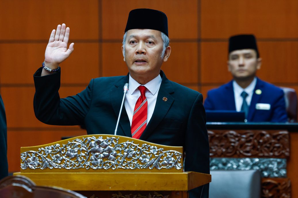 亿佩/土保党(PBB)最高理事宣誓上议员