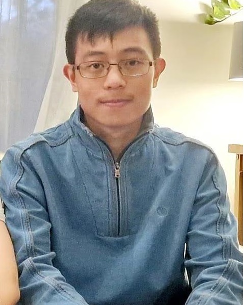 仅供网//英少年隆机场失踪·警方接投报查下落