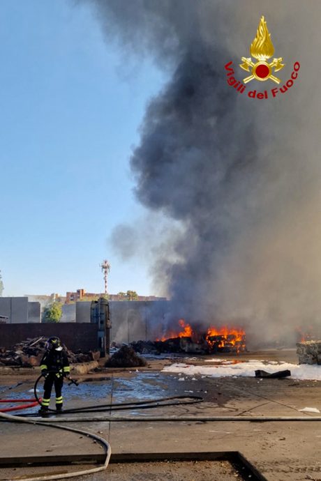 以为是地震！罗马“加油站爆炸”9名警消受伤 巨大火球冲天