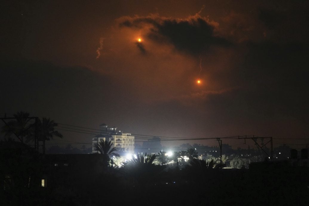 以色列机场遭遇导弹袭击 胡塞武装认责