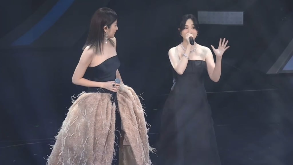 任陈慧琳个唱嘉宾合唱《喜帖街》 谢安琪状态引热议