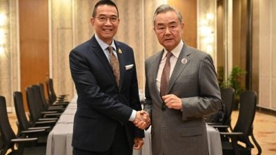 泰柬边境起争端  王毅：中国愿助泰柬降温局势