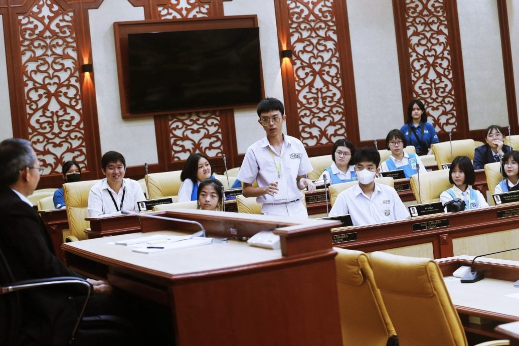 供上网(23/7见报)学海学记专题,七区共用