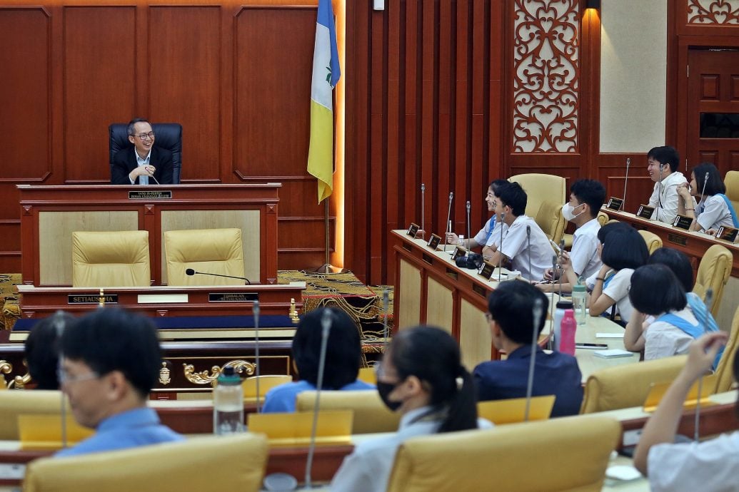 供上网(23/7见报)学海学记专题,七区共用