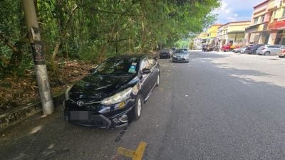 新地点迟迟未清理 非法小贩又接驱逐信