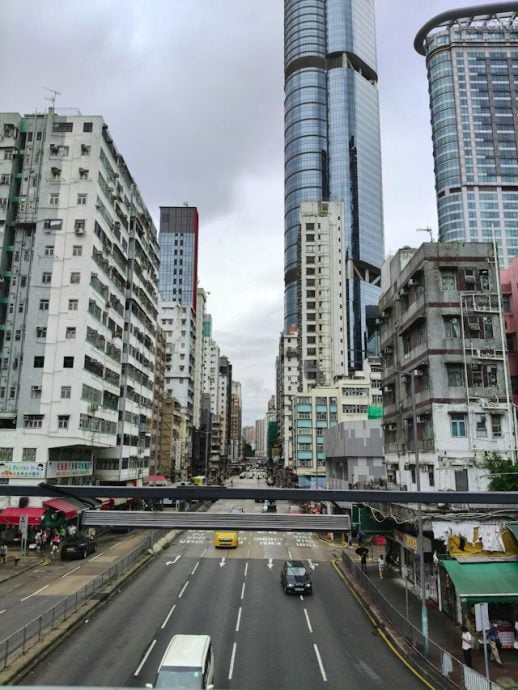 供星洲网:香港如“死城”?女子列5大问题引议 网民:穷游别来