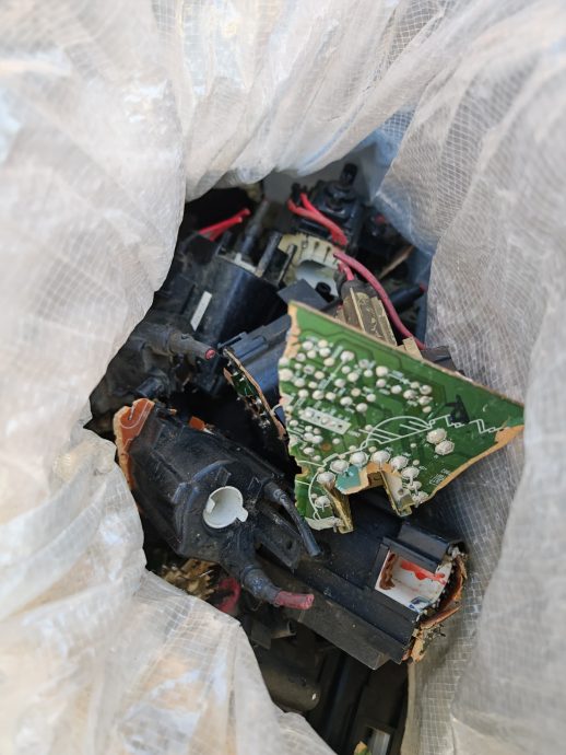 侦破非法处理电子废料 充公重逾10万公斤电子废料