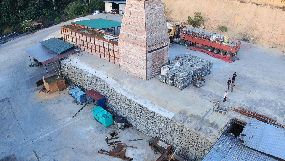 侦破非法处理电子废料 充公重逾10万公斤电子废料