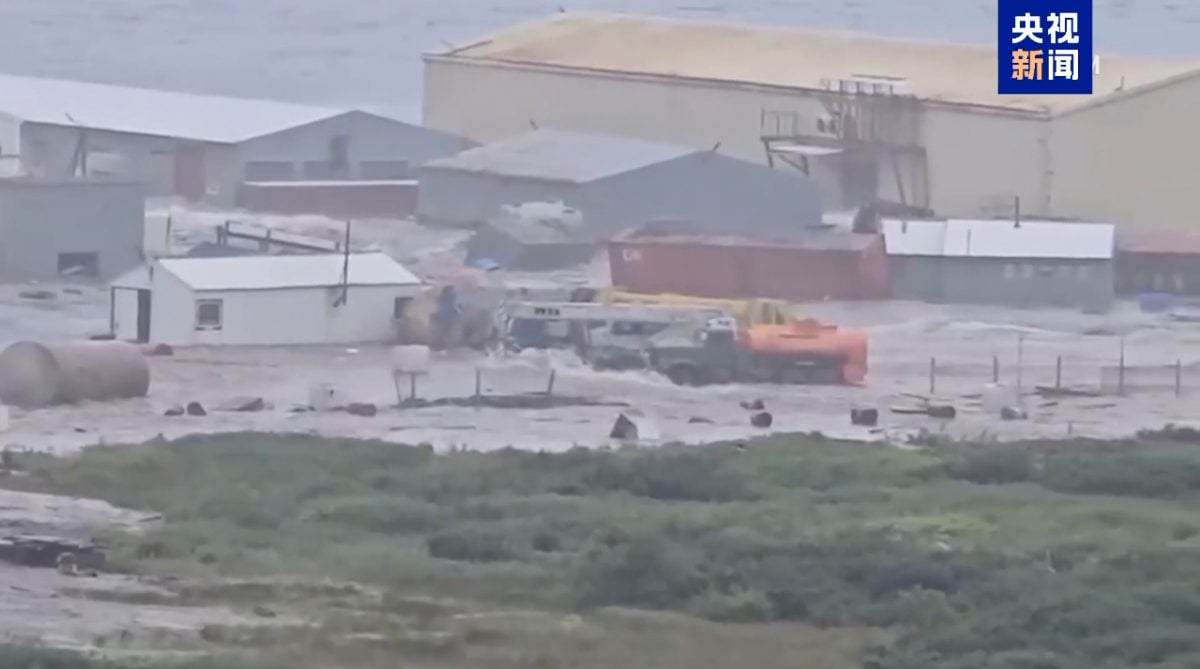 俄罗斯发生全球14年来最大地震 有小镇被淹