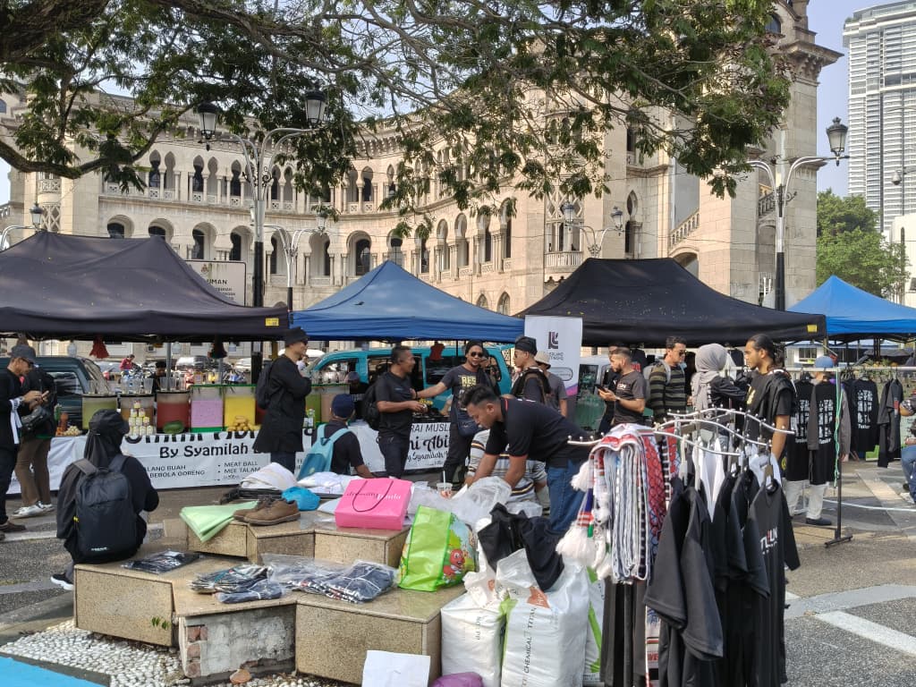 倒安华集会商机处处