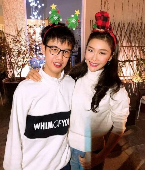 做单亲妈照顾病儿19年 张慧仪独自落泪硬撑