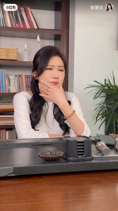 做单亲妈照顾病儿19年 张慧仪独自落泪硬撑