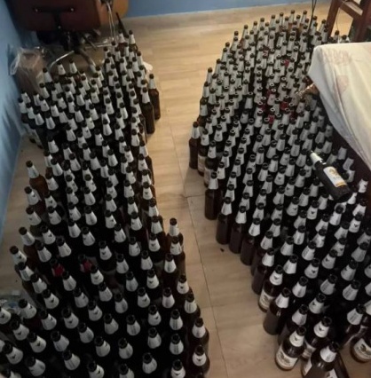 全屋都是空酒瓶　泰男喝酒度日暴毙