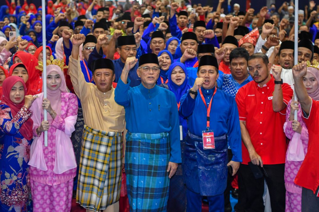 全：已签发／巫统副主席拿督斯里旺罗斯迪指出，全国160名巫统区部主席齐聚一堂声援纳吉，显示巫统对前首相、前巫统主席拿督斯里纳吉（Bossku）的支持没有熄灭。