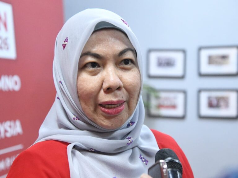 全:已签发/巫统彭亨州联委会敦促立即执行有关特赦附录。