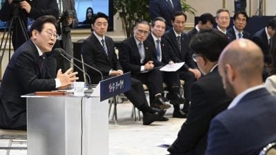 关税宽税期限将至｜韩总统：与美关税谈判不易 还在厘清双方需求