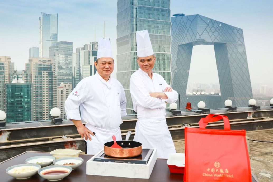 别处招人这里“招心” 郭鹤年与“香格里拉人”的故事