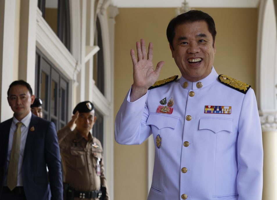  前防长普谭临危受命 “大同志”出任代理首相