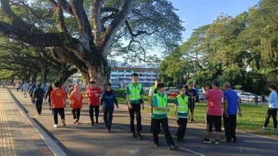 牺牲睡眠 清晨站岗   救伤队守护晨运客安全 