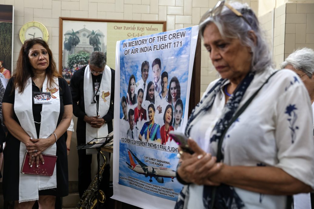 印航空难调查∕引擎燃油曾遭切断 燃油控制开关成核心